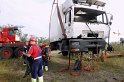 LKW faehrt in den Rhein Langel Hitdorf Faehre P552